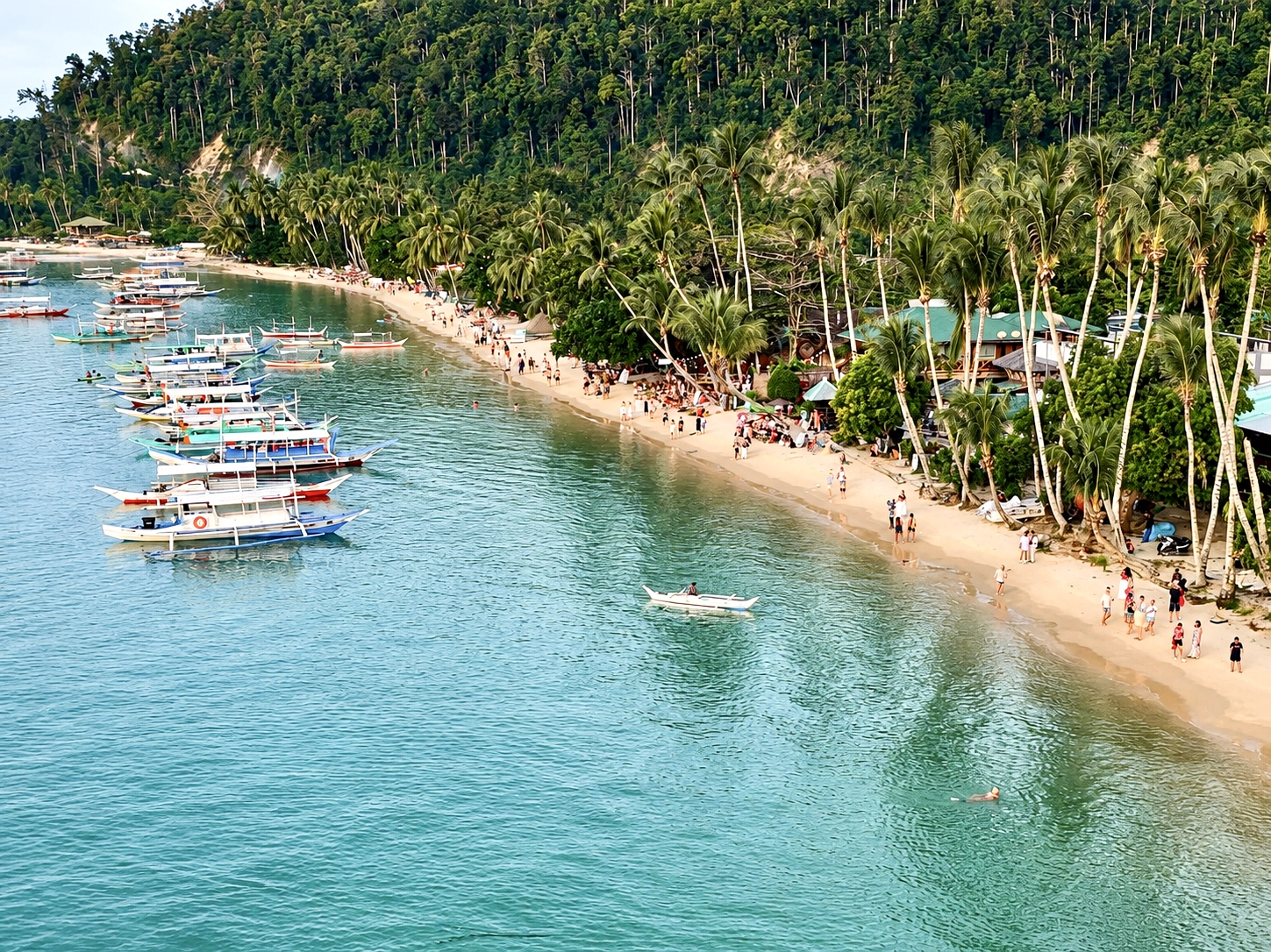 Camping Palawan Port Barton